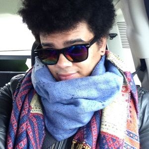 Meet your Posher, Olivia